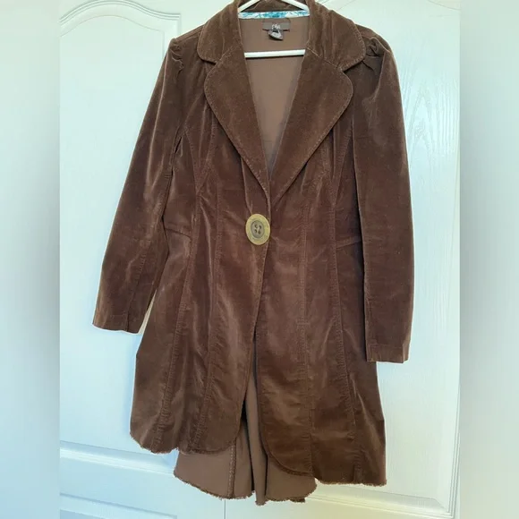 Luii Brown Corduroy Blazer - Picture 2 of 11